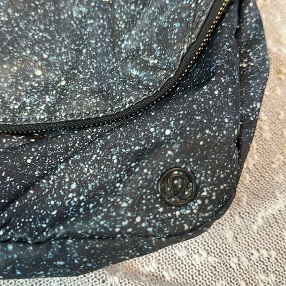 LULULEMON Festival Bag II 5L Mineralize Multi Crossbody Purse Handbag HTF RARE - Picture 8 of 16